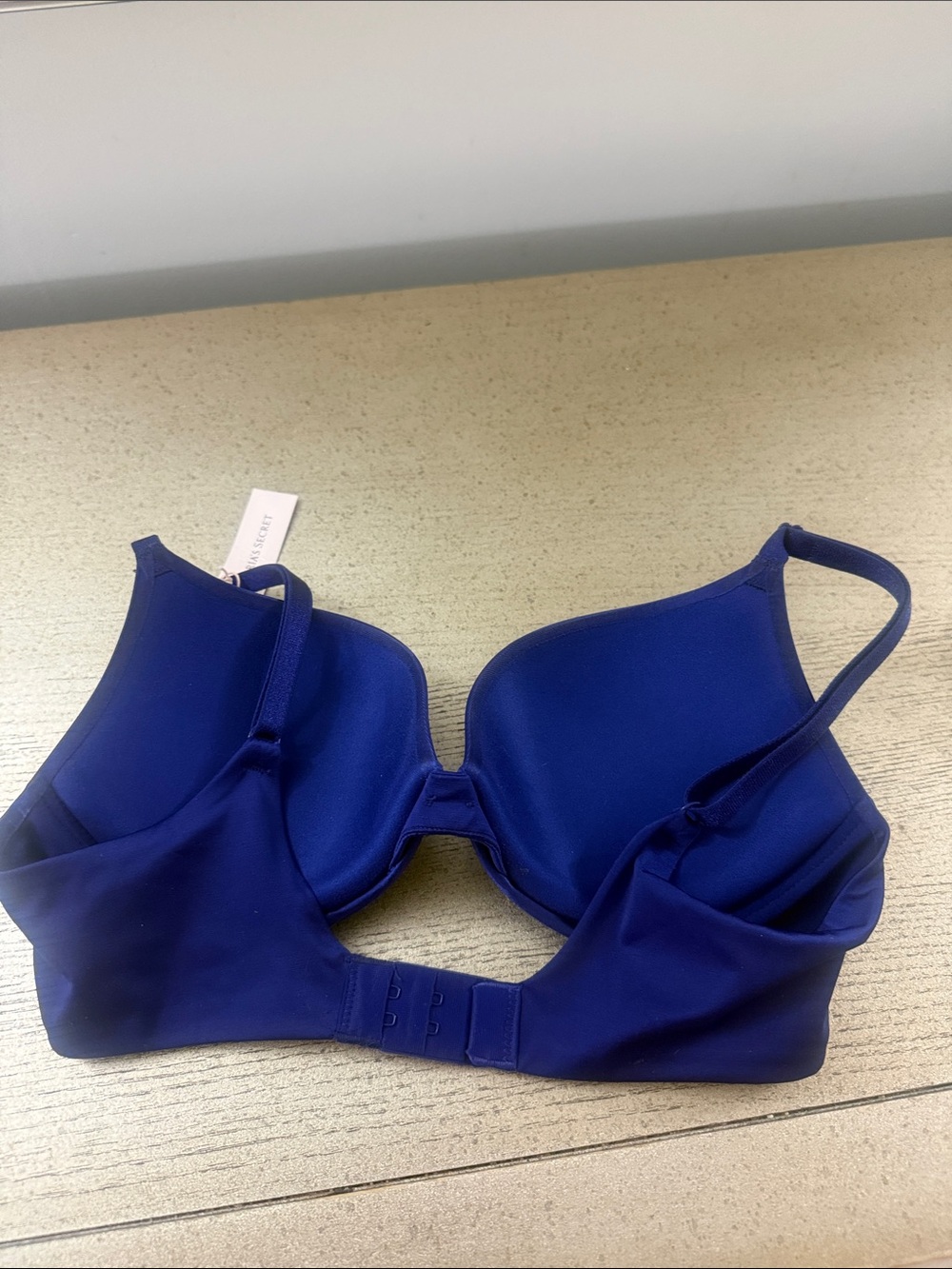 Victoria's Secret VERY SEXY So Obsessed Smooth Push-Up Bra - Picture 4 of 7
